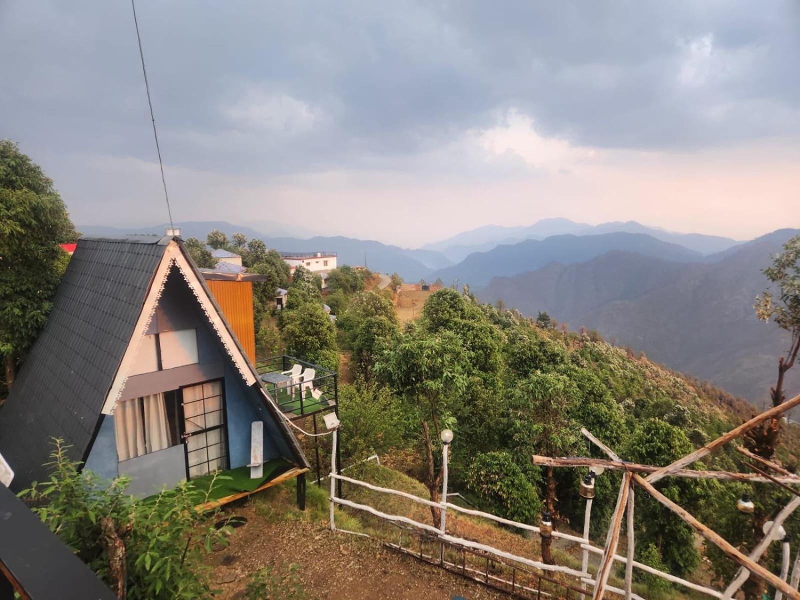 Nirvana By The Peach Retreat Kanatal Exterior photo